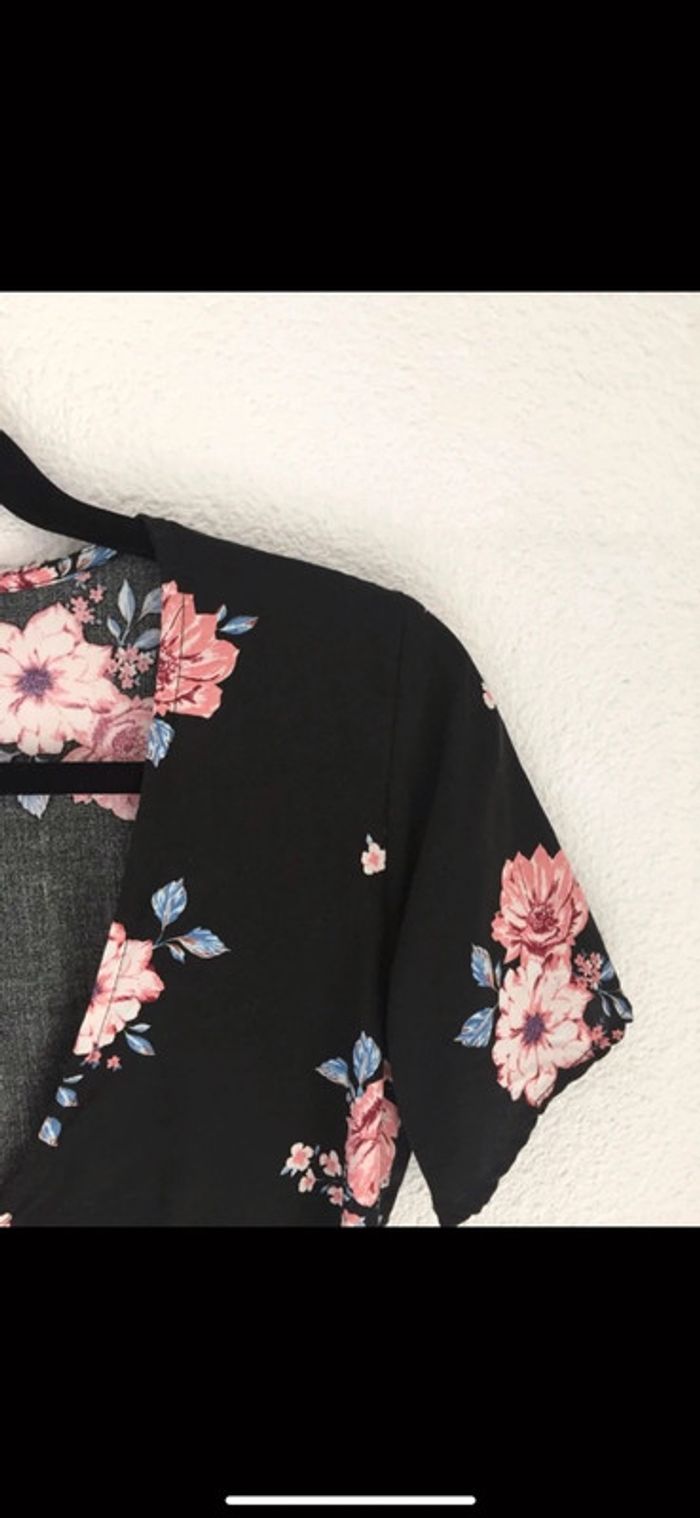 Haut fleurie - photo numéro 3