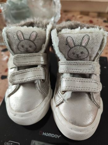 Chaussures montantes pointure 20