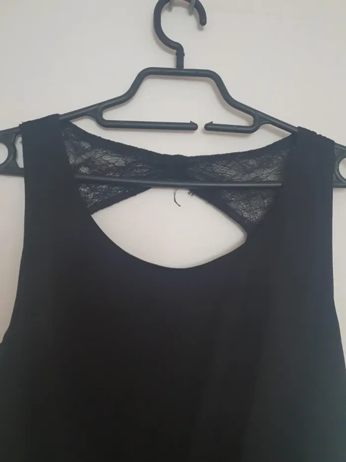 Jolie robe noire Kiabi 40 - photo numéro 2