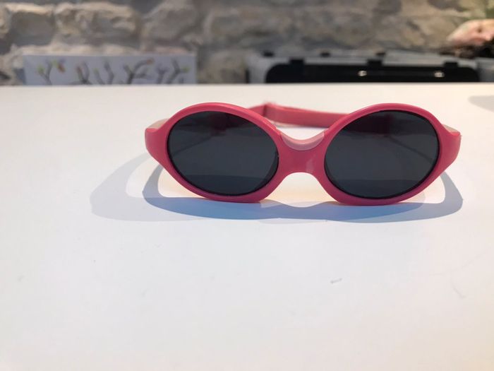 Lunette de soleil bébé avec élastique