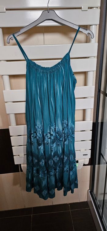 Robe bretelles