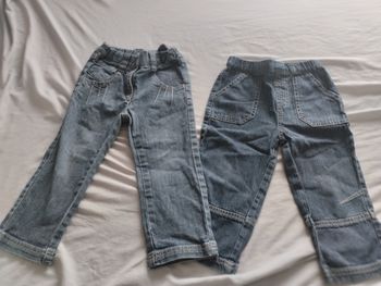 2 jeans taille 24 mois