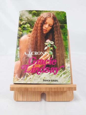 A.J. Cronin Gracie Lindsay, C3