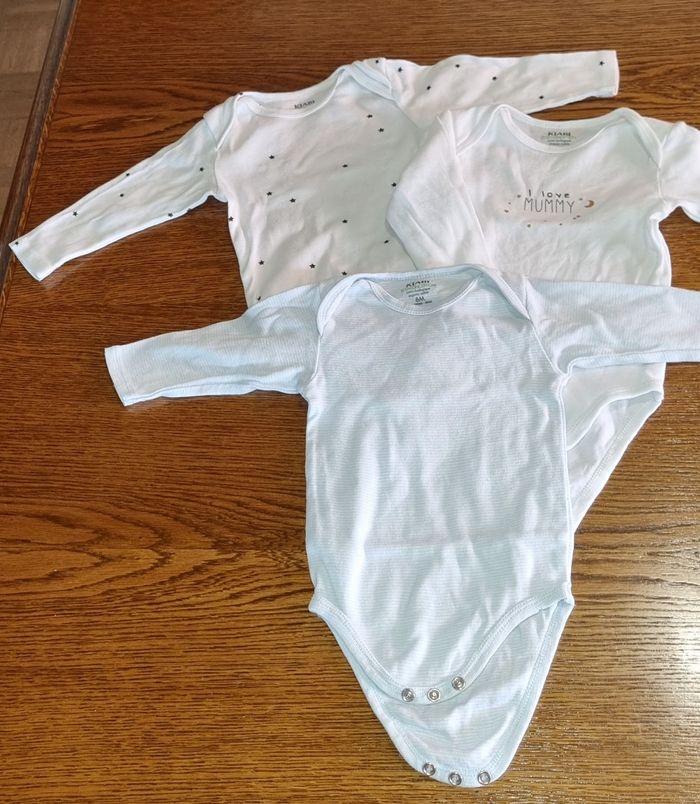 Lot 3 bodies 6 mois