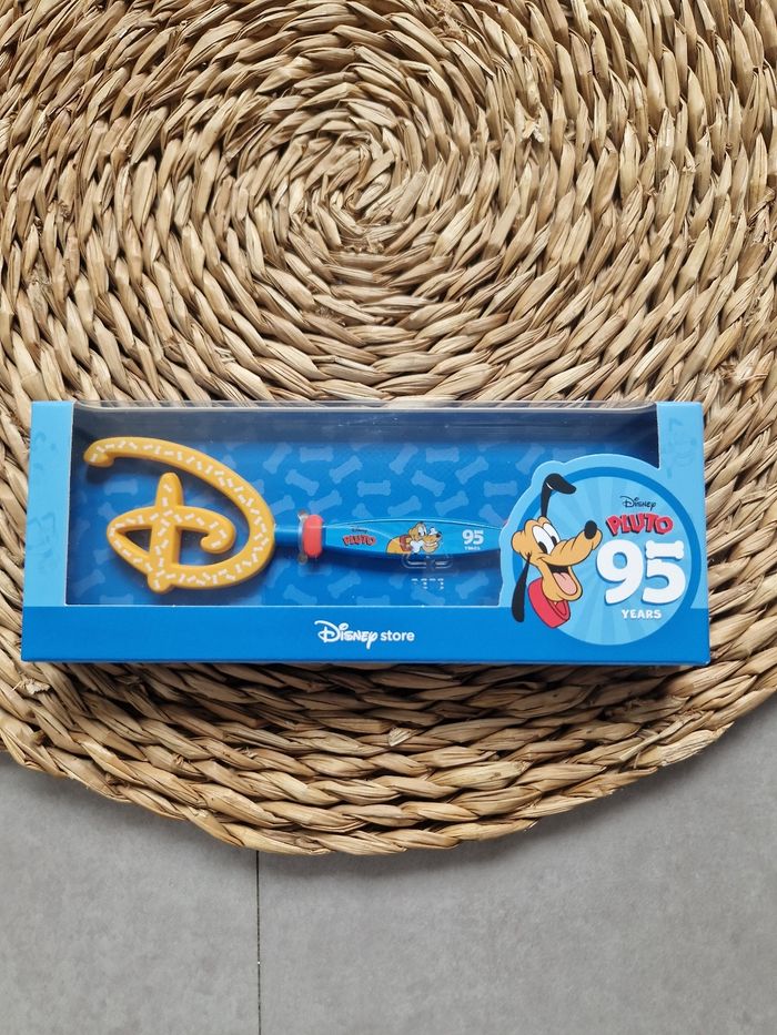 Clé pluto disney
