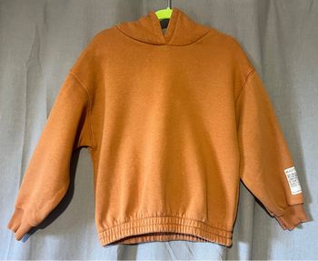 Pull/sweat Zara chaud couleur camel 8 ans excellent état