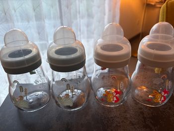 Lot de 4 biberons MAM en verre 