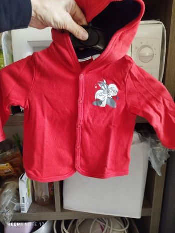 #kytie3moisgarcon. Gilet a capuche manches longues taille 3 mois