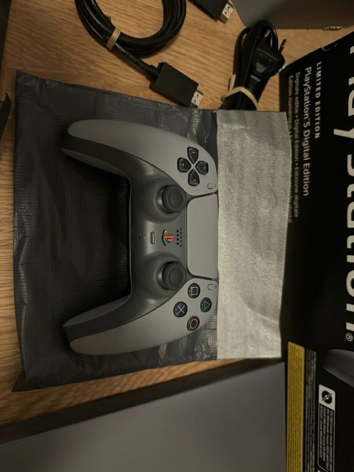 PlayStation 5 pes5 - photo numéro 4
