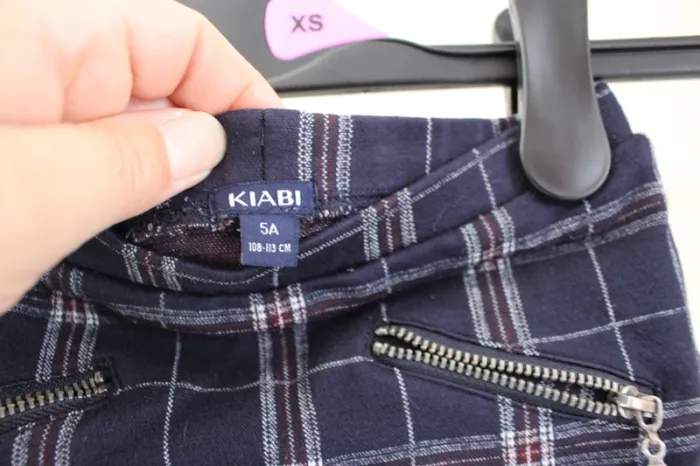 👗  Jupe marine à carreax, Kiabi, Taille 5 ans 📌 - photo numéro 4