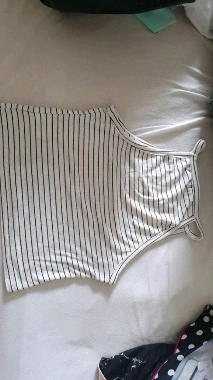 Crop top - photo numéro 2