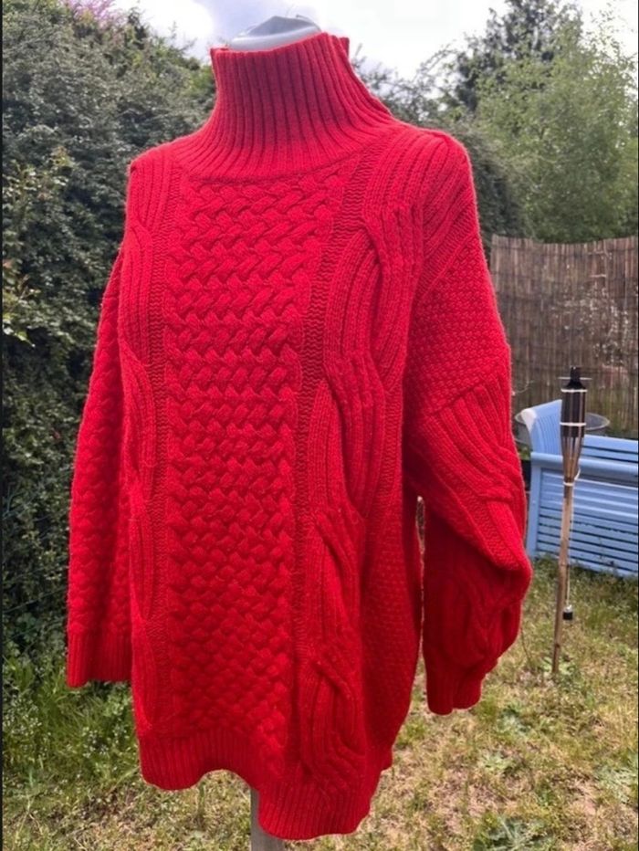 Pull d’hiver Yessica rouge col roulé – Pièce de caractère rétro - photo numéro 2