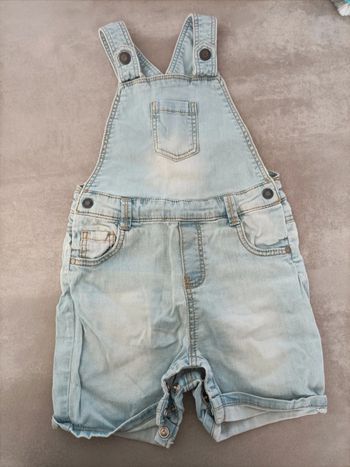 Ravissante salopette short en jean