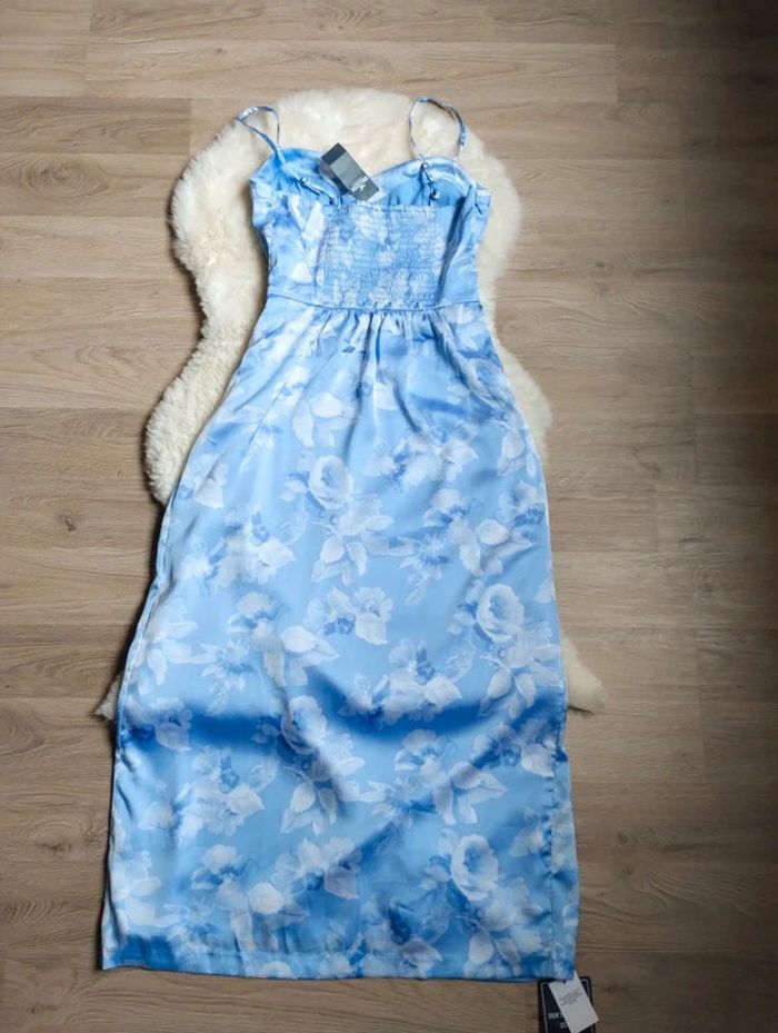 Hollister robe satinée taille S - photo numéro 6