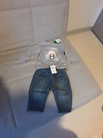 Ensemble Obaïbi t-shirt et jean taille 6 mois neuf avec étiquettes
