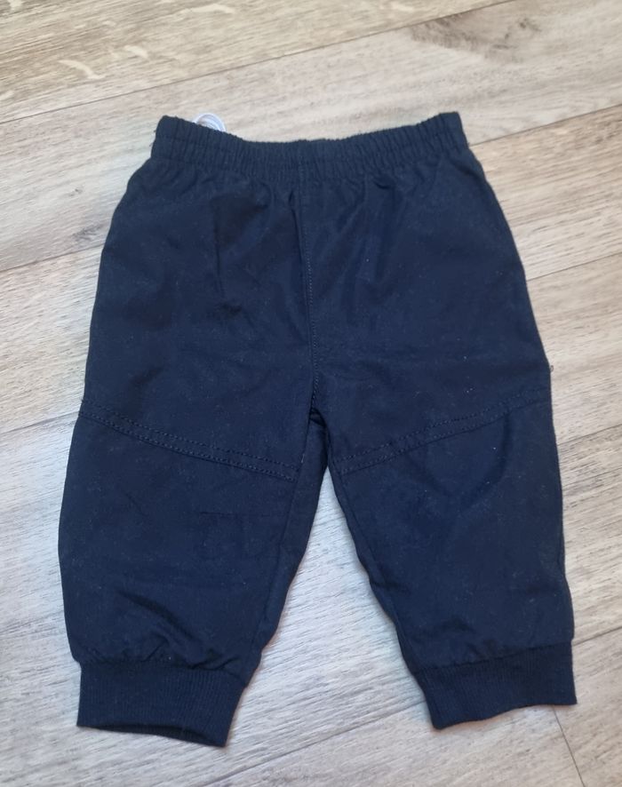Pantalon bébé noir taille 6 mois garcon