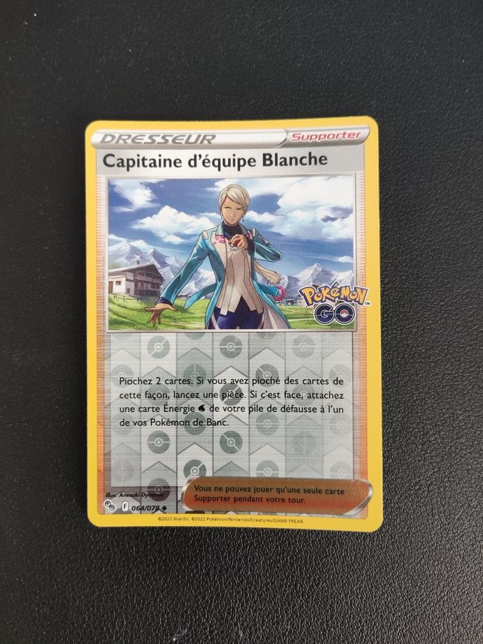 Carte Pokémon Reverse Capitaine d'équipe blanche Pokémon Go