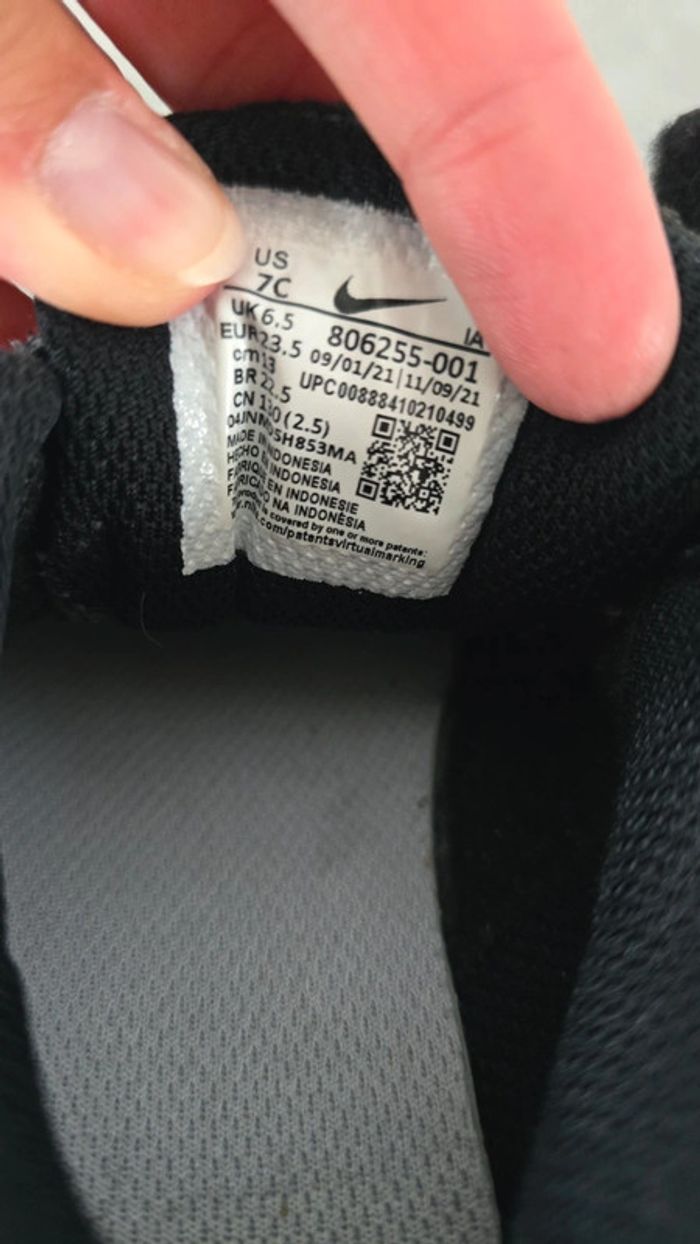 Basket nike noir et blanche - photo numéro 6
