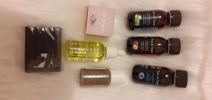 Lot cosmétiques - photo numéro 2