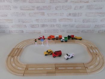 Circuit de train ou voiture en bois double rails / voies