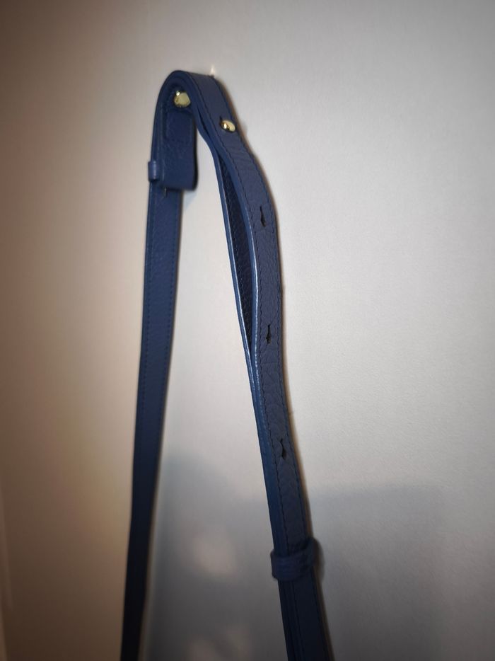 Sac Lancaster bleu marine en vrai cuir – extérieur parfait, intérieur légèrement taché 💼✨ - photo numéro 7