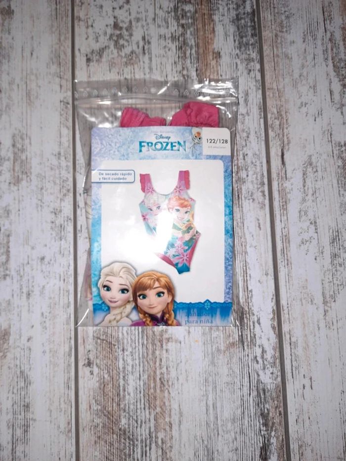 Maillot de bain fichia  reine des neiges taille 122/128 - photo numéro 2