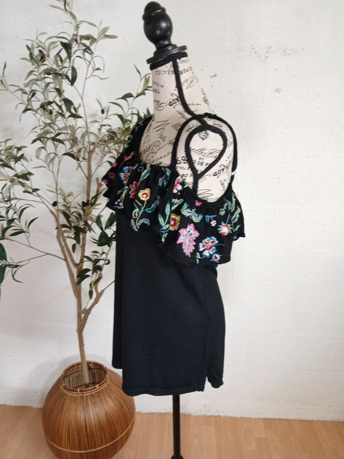 🌸 Blouse asymétrique une épaule dégagée – Jessica C&A – Taille M – Très bon état - photo numéro 3