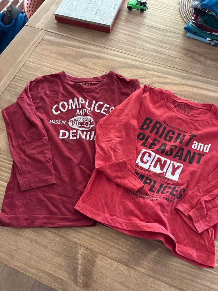 Lot de tee-shirts T 6ans.