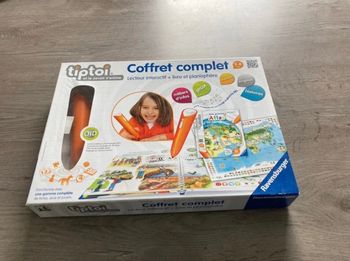 Coffret lecteur interactif+ livre atlas tip toi