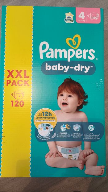 120 couches baby dry - pampers - taille 4 - NEUF 