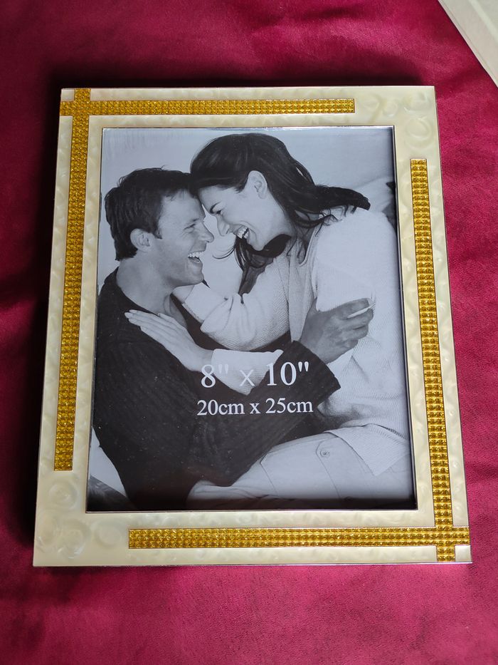 Cadre photo 20 cm x 25 cm avec sa boite