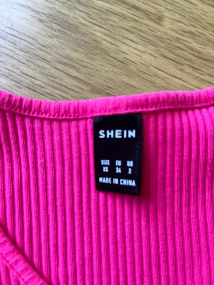 Top taille XS Shein - photo numéro 3