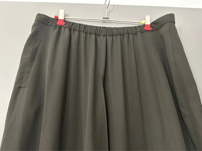 Pantalon ouvert devant zara taille M kaki - photo numéro 4