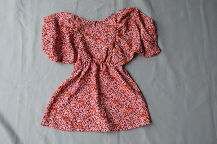 Robe courte fleurie enfant 3 ans manches bouffantes - photo numéro 4