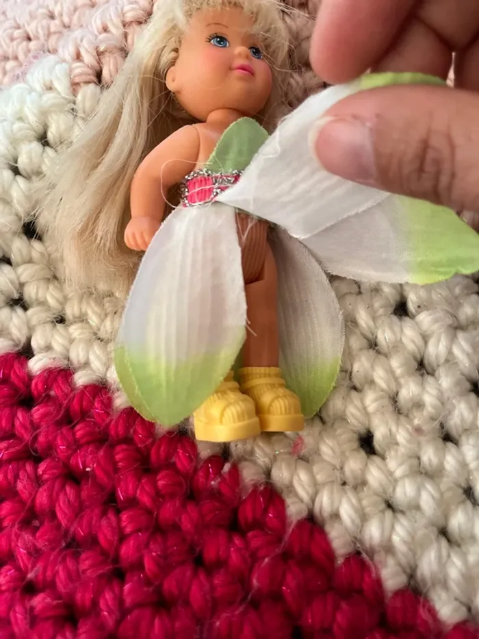 Petite poupée - photo numéro 2