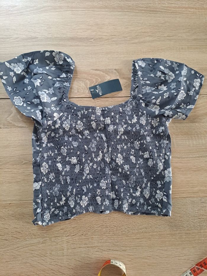 Joli Crop top hollister en taille M - photo numéro 7