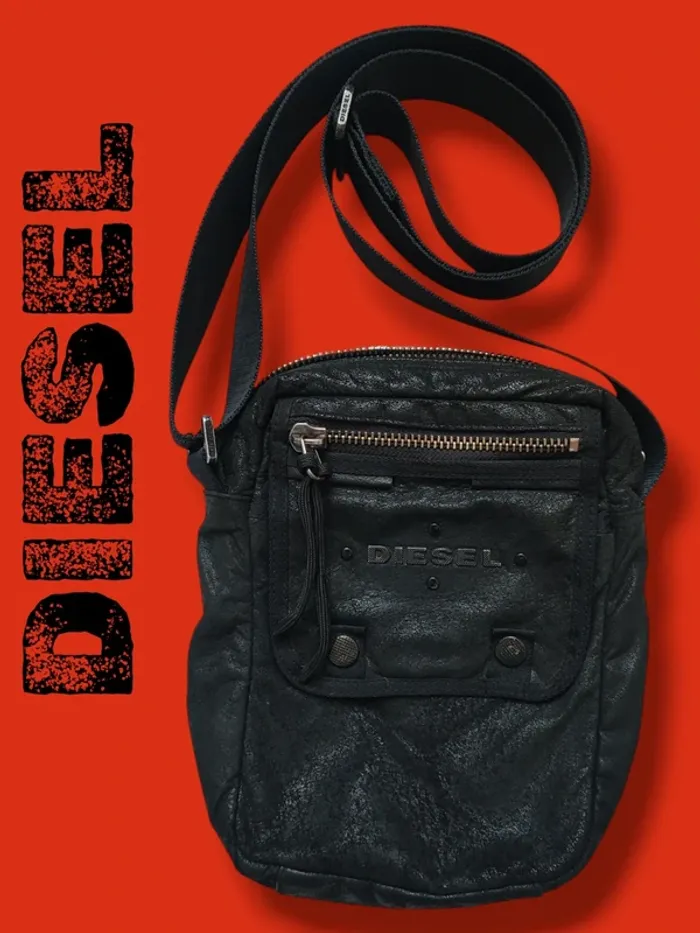 Superbe sacoche bandoulière en cuir/daim noire DIESEL