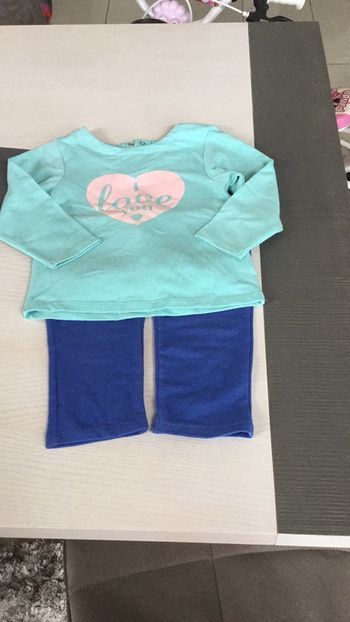 Ensemble jogging bleu ciel et marine 3 ans