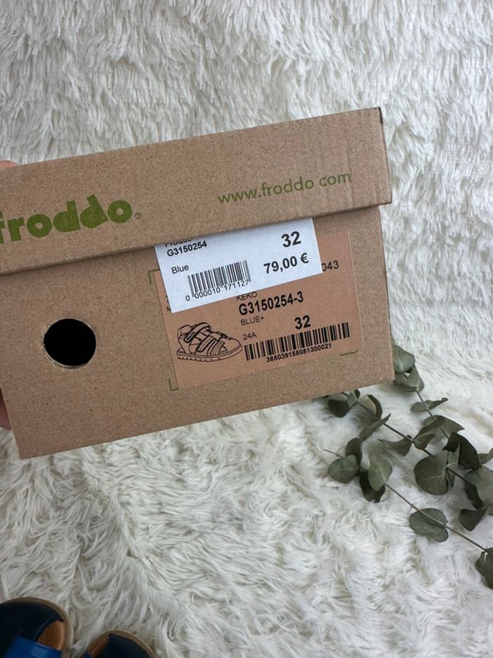 Paire de sandales Froddo taille 32 - photo numéro 7
