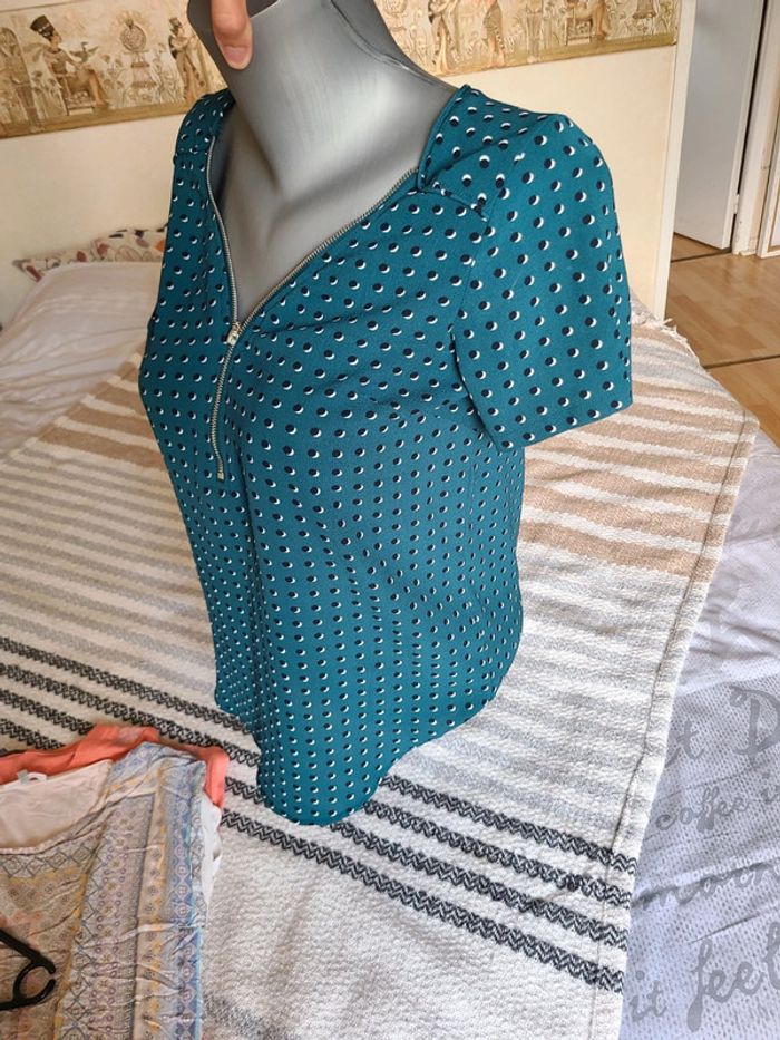 Joli top vert à motifs 36/38 - photo numéro 5