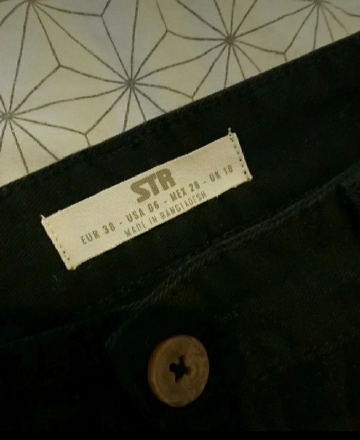Jean cargo noir taille 38 stradivarius - photo numéro 2