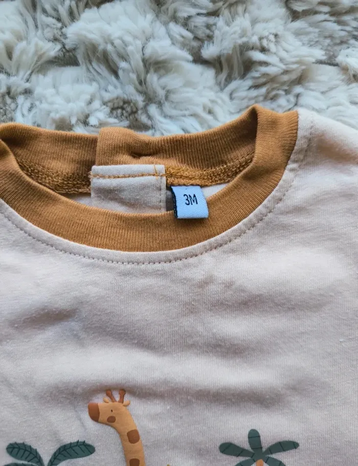 Tee shirt bébé neuf - photo numéro 2