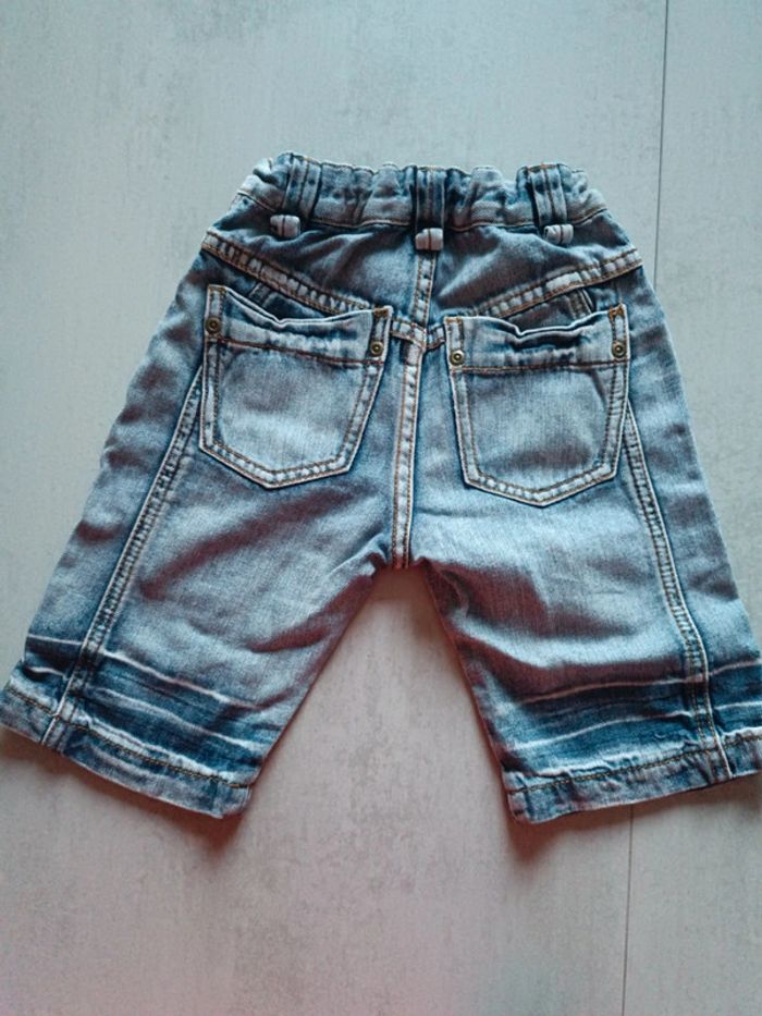 Short Benetton taille 90 CMS - photo numéro 2