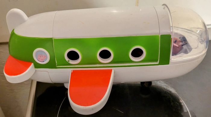 Jet privé Avion Peppa Pig - photo numéro 3
