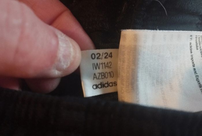 Pantalon adidas 9 ans - photo numéro 2