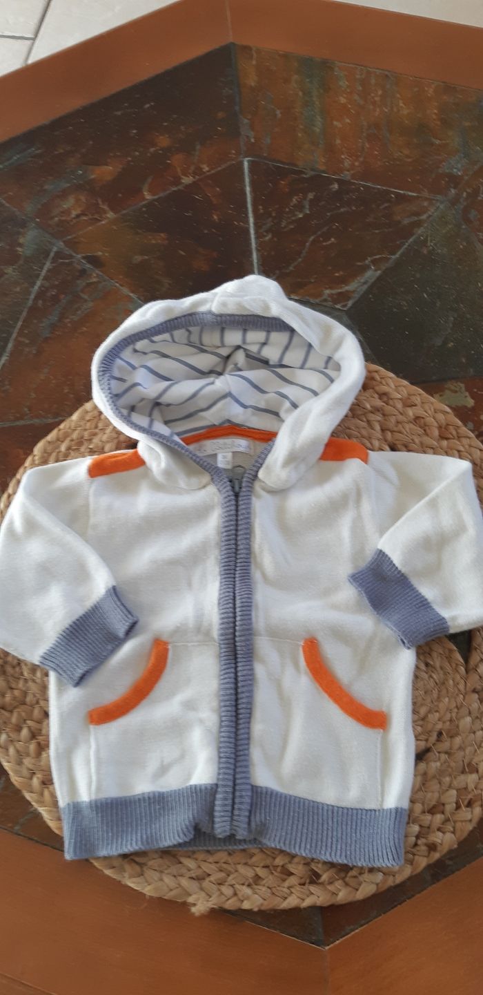 Gilet avec capuche