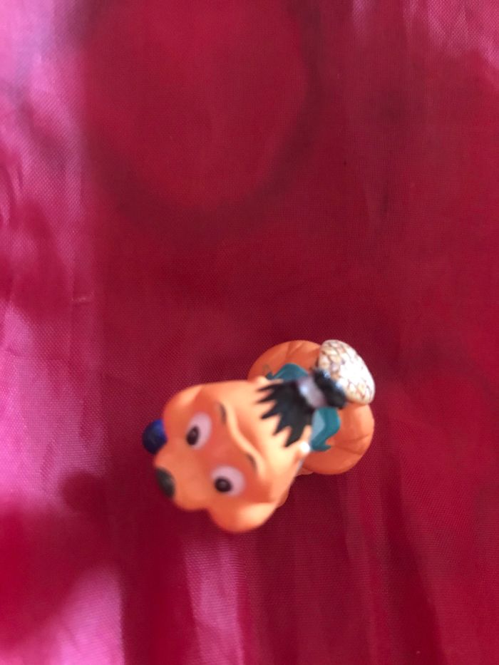 Figurine * prix 1e * kiki60230