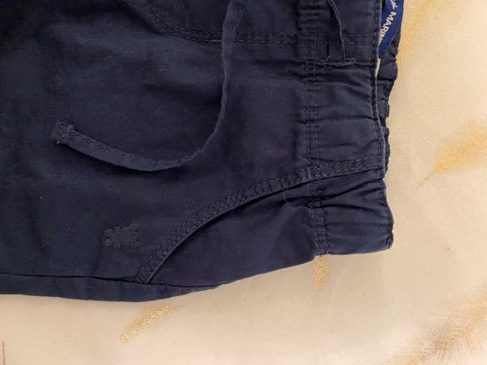 Short garçon neuf 6/9 mois original marines - photo numéro 2