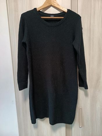 Robe pull chaude noire boutons manches longues taille 38-40 Kiabi