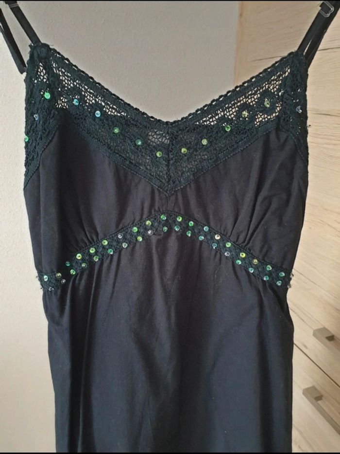 Robe noire crochet sequins - photo numéro 3